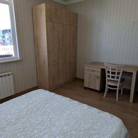 Sunrise Apartment Батуми Екстериор снимка