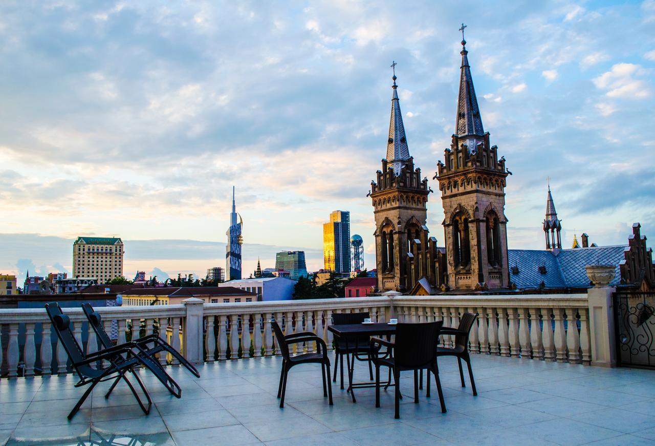 Sunrise Apartment Батуми Екстериор снимка