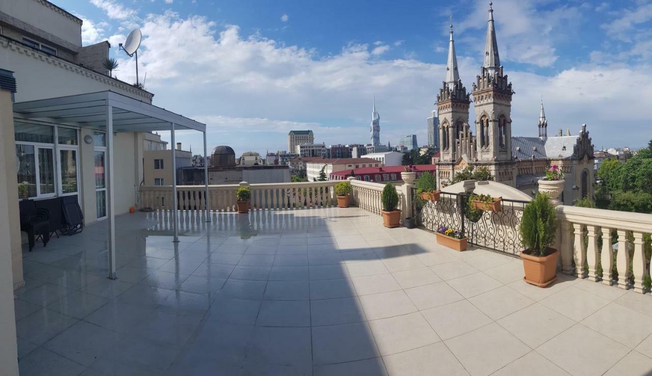Sunrise Apartment Батуми Екстериор снимка