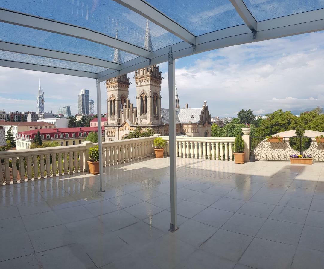 Sunrise Apartment Батуми Екстериор снимка