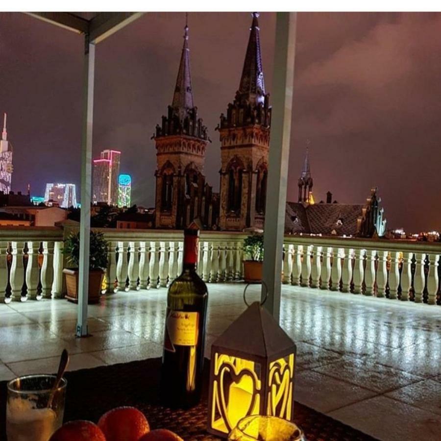 Sunrise Apartment Батуми Екстериор снимка