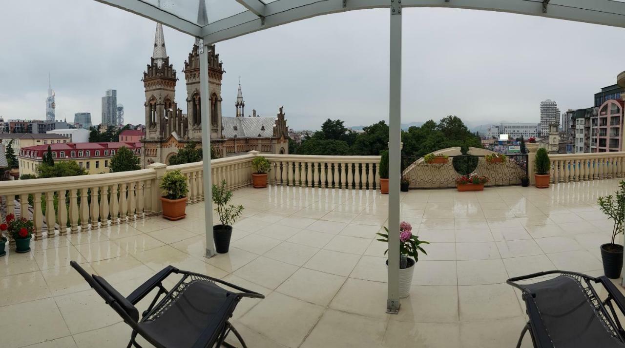 Sunrise Apartment Батуми Екстериор снимка